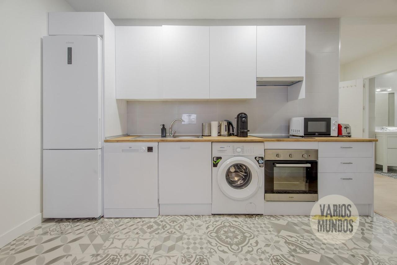Spacious New Apartment Para 7 En La Plaza De Tirso De Molina Мадрид Экстерьер фото